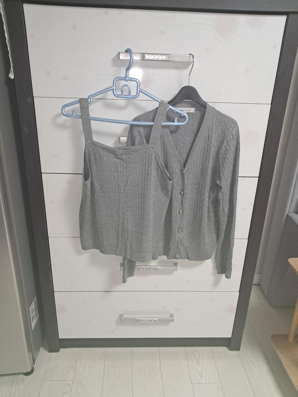 새상품 가디건나시세트 66