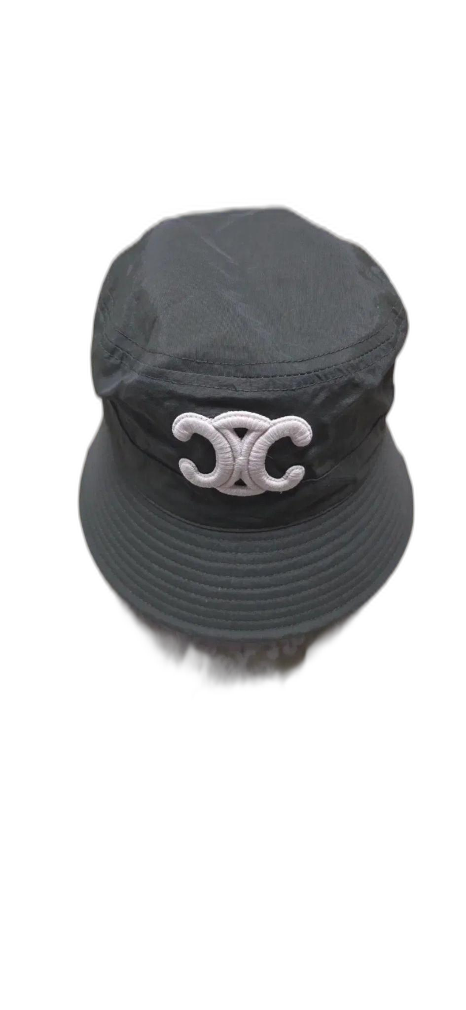 셀린느 트리오페 버킷햇 남여공용