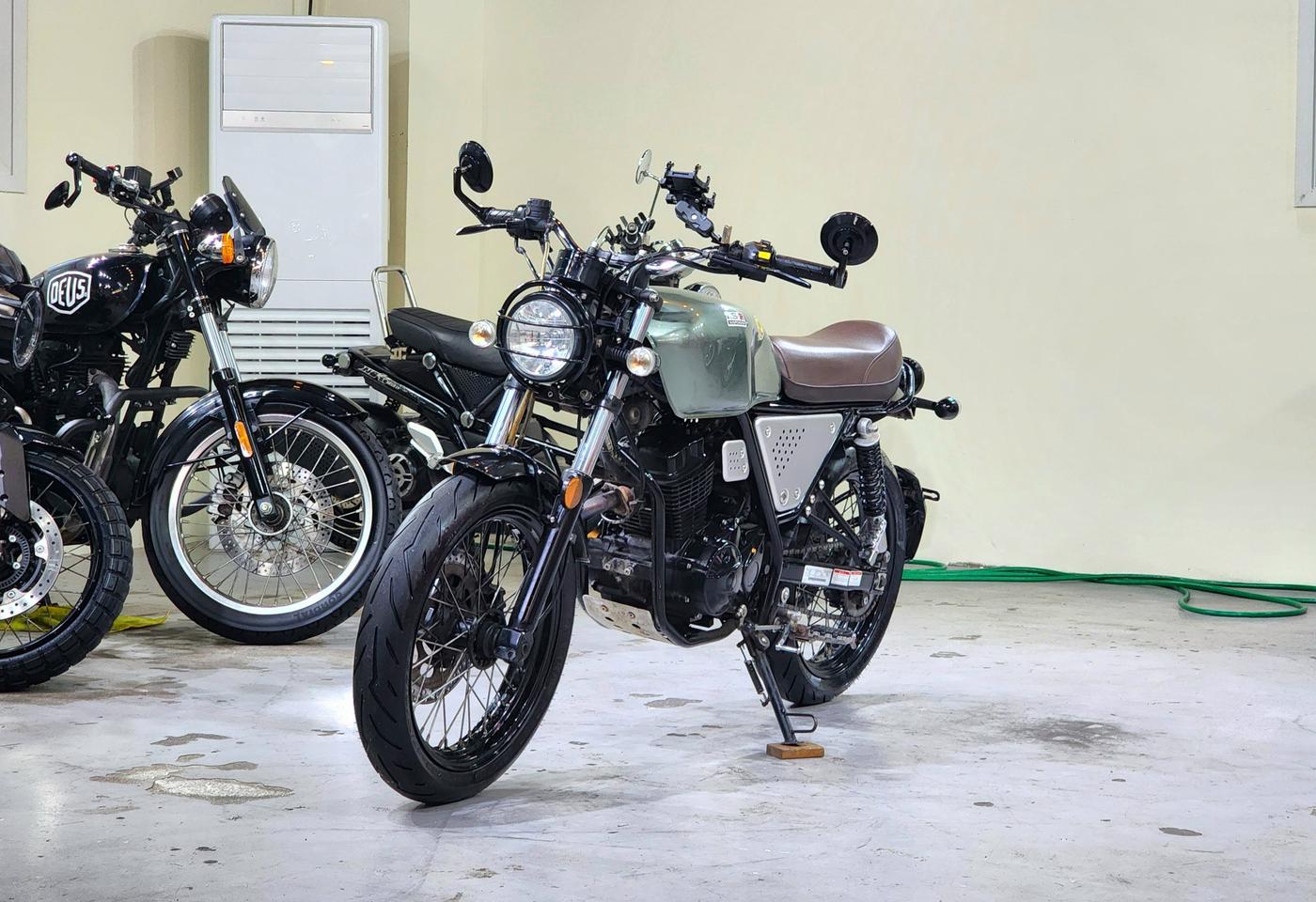 20년식 부캐너125 오토바이 판매