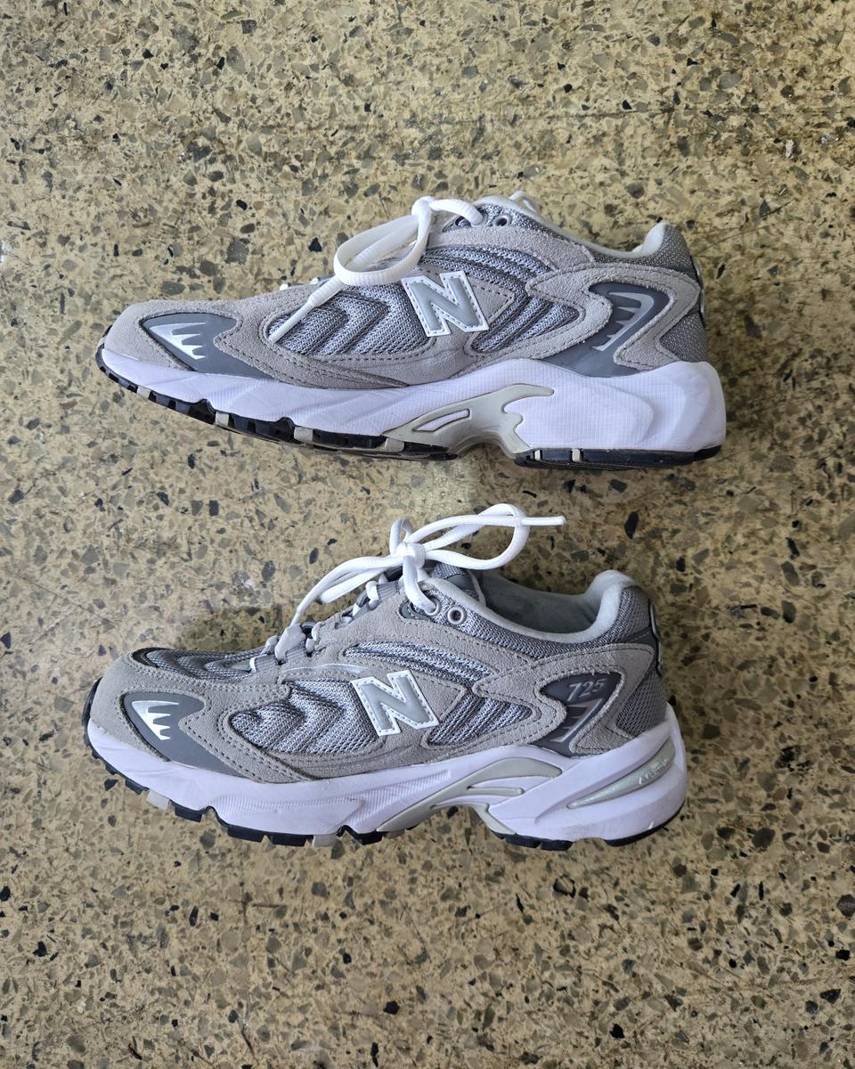 뉴발란스 725 그레이 운동화