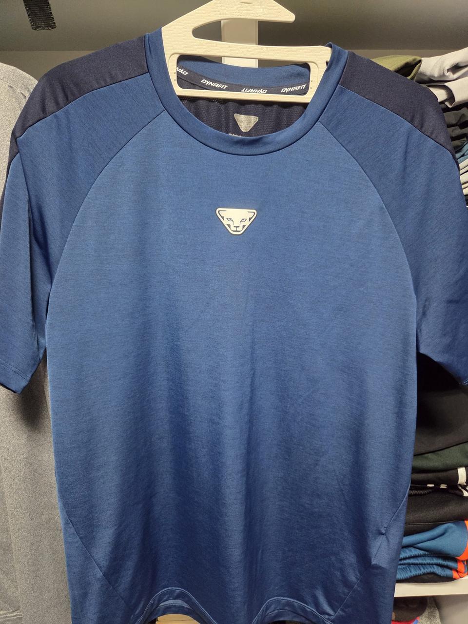 다이나핏 반팔 100