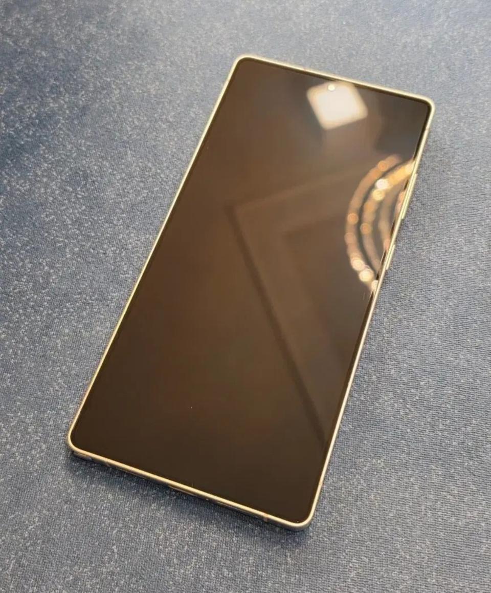 급처합니다 >> 갤럭시 S25울트라 512 S급 풀박스