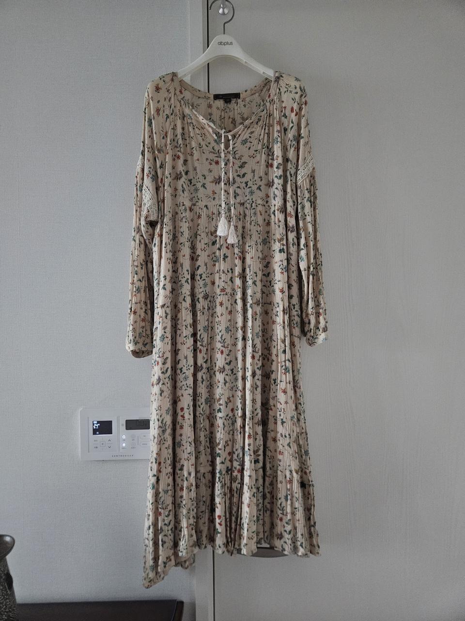 써스데이아일랜드 롱 원피스