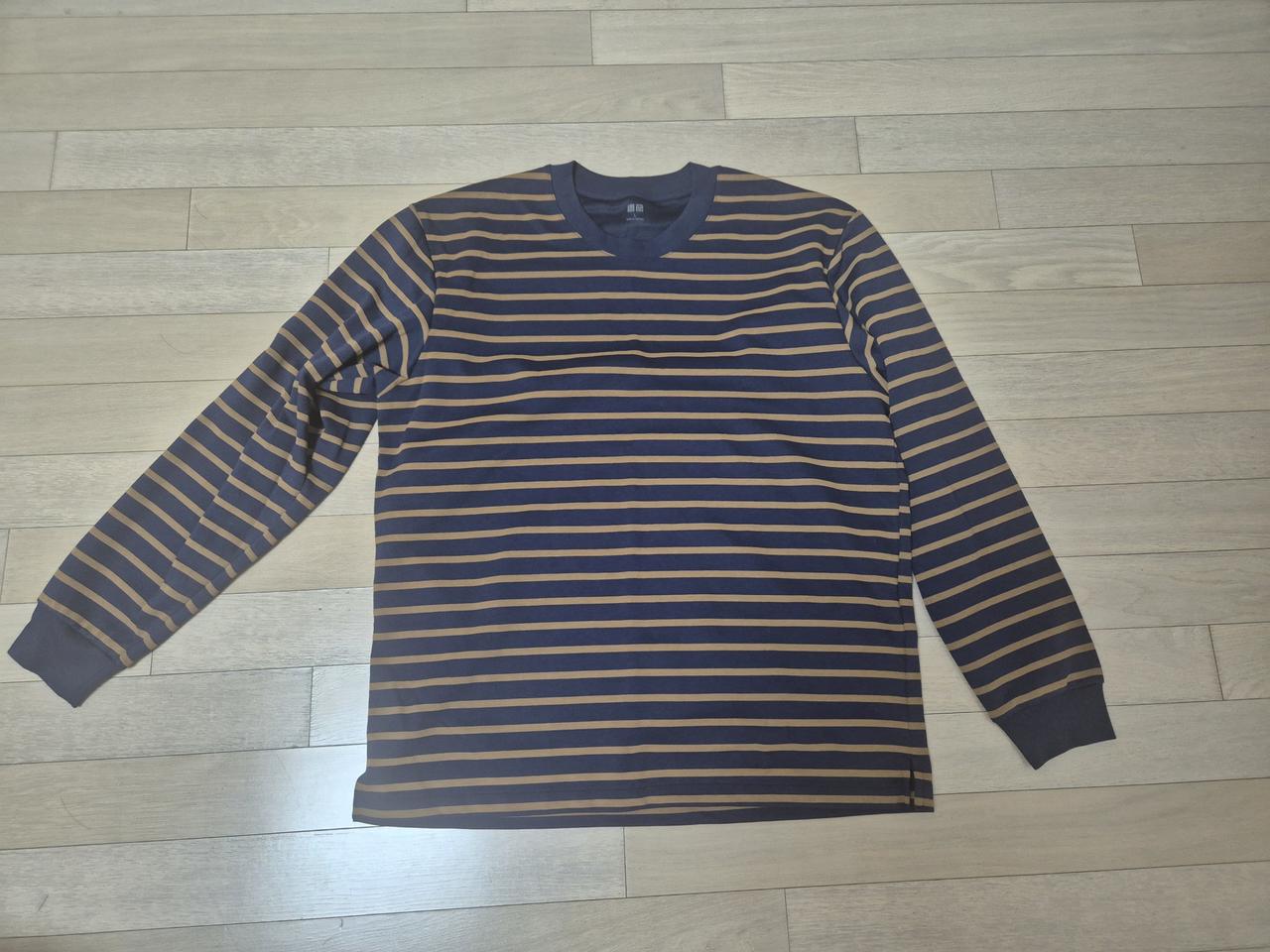 (미착용)유니클로 스트라이프 긴팔 티셔츠 L