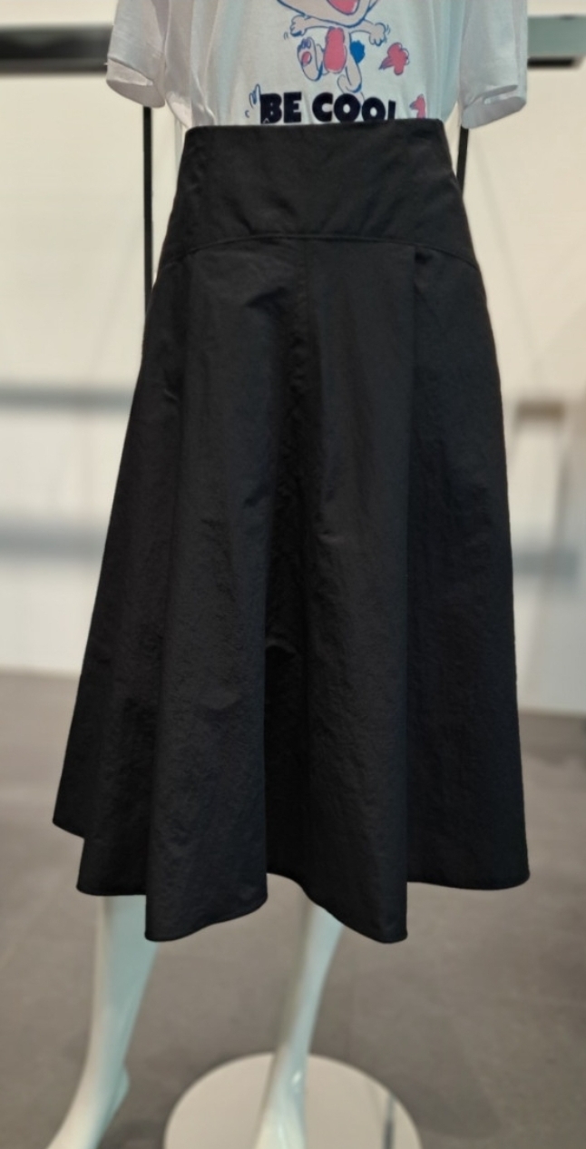 보브 레터링 린넨 혼방 글리터 플레어 밴딩 스커트 55사이즈 블랙컬러