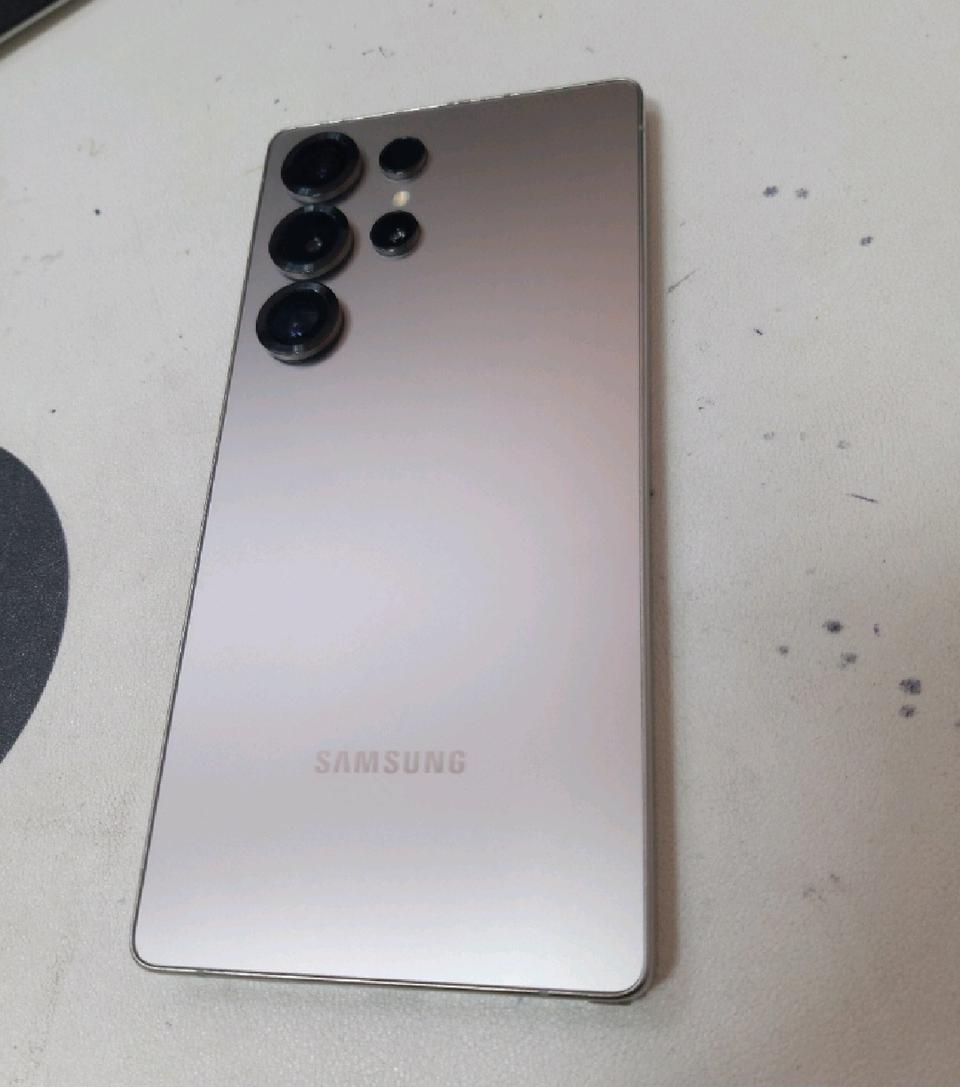 급처해요 >> 갤럭시 S25울트라 SS급 저렴하게 팝니다