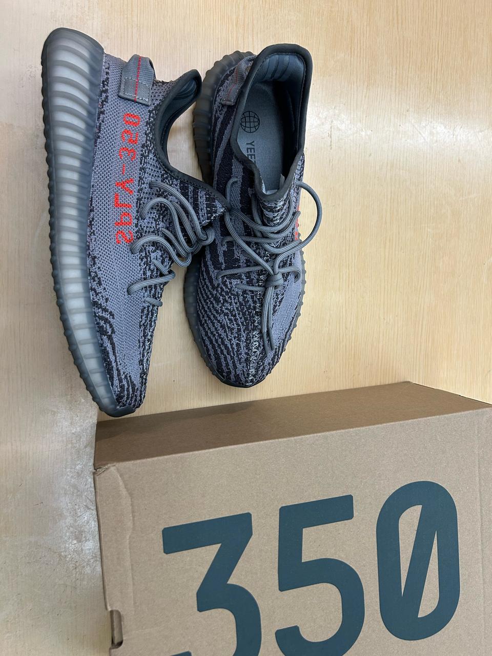 (새상품) 280 아디다스 이지 부스트 350 V2 벨루가 2.0