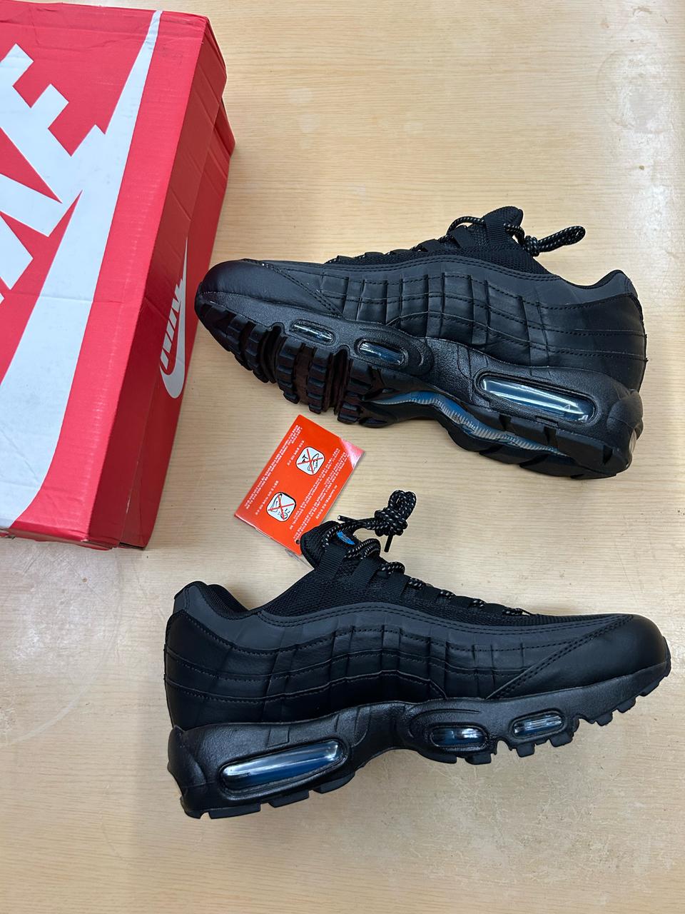 (새상품)275 나이키 에어 맥스 95 블랙 리플렉티브 DZ4511-00