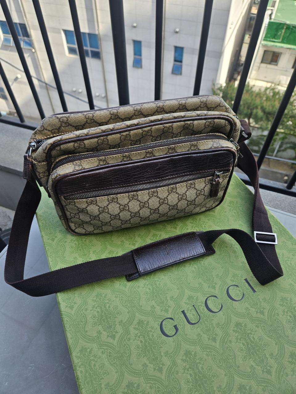 (정품) 구찌 GG 슈프림 메신저백 크로스백