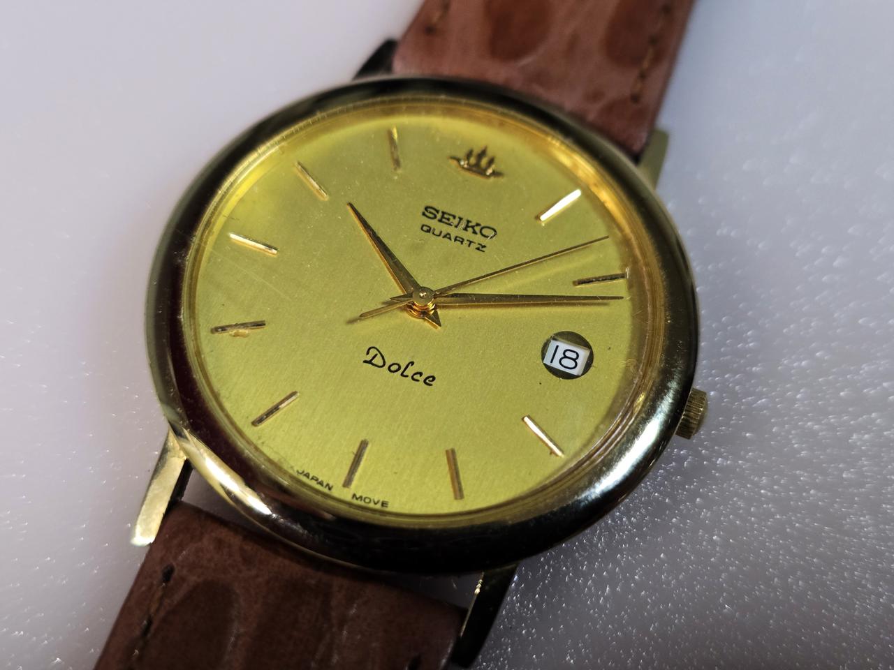 세이코 돌체(Seiko Dolce) 빈티지 금장 쿼츠 시계