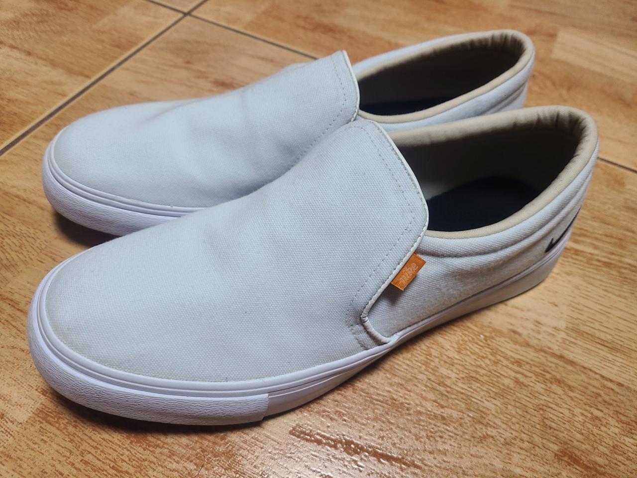 나이키 코트 로얄 AC 슬립온 265(260추천)