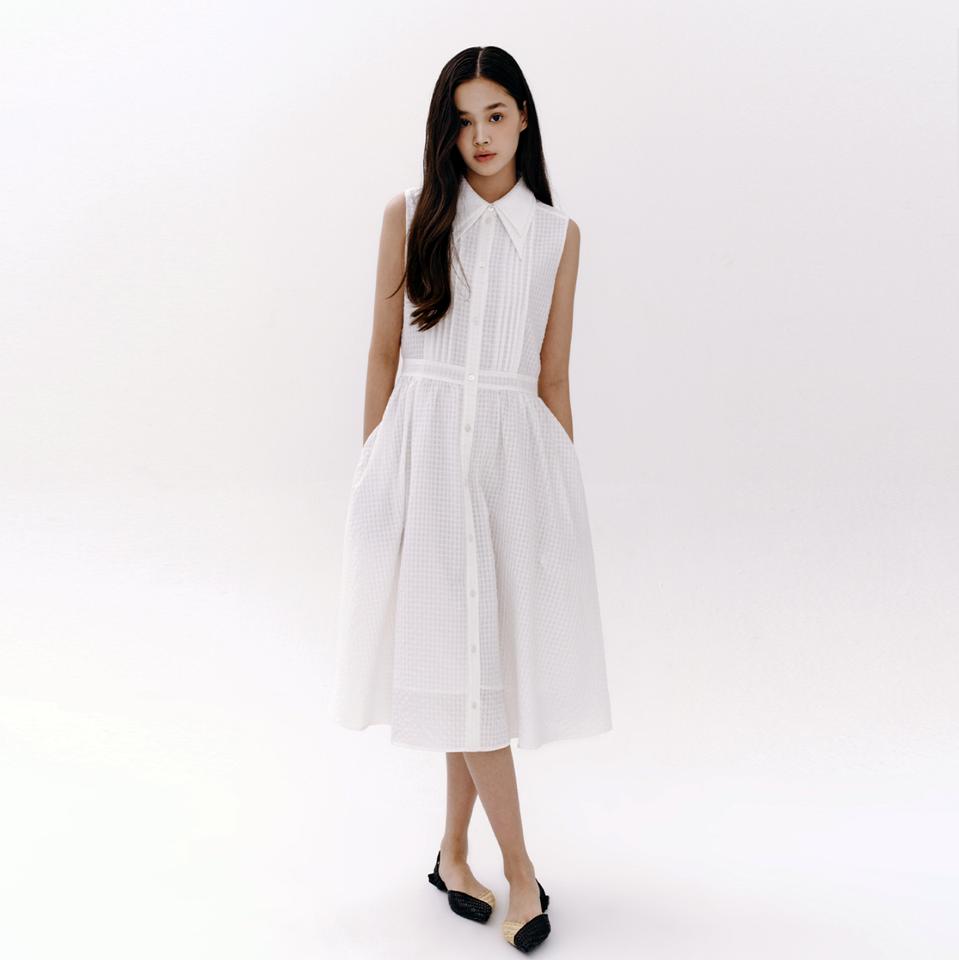 마리끌레르(marie claire) 더블카라 핀턱원피스 55-66 새상품