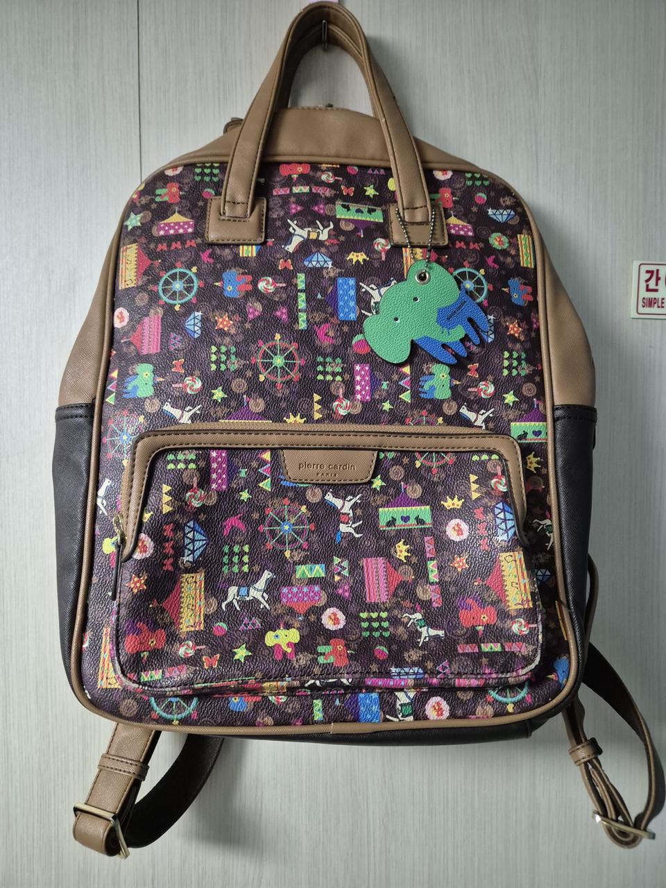 피에르가르뎅 백팩