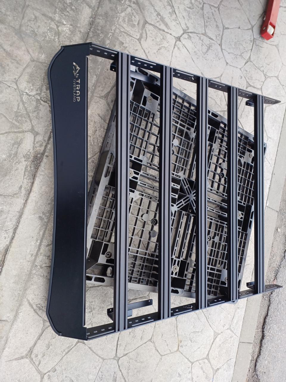 트랩오버랜드 저상루프랙 가로바 렉스턴스포츠.무쏘ev 전용 장착