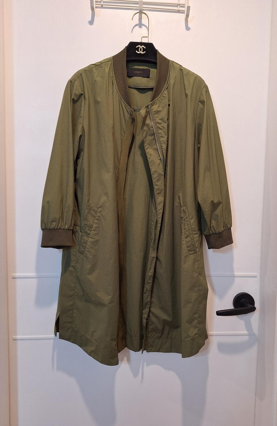 지고트 여성 점퍼