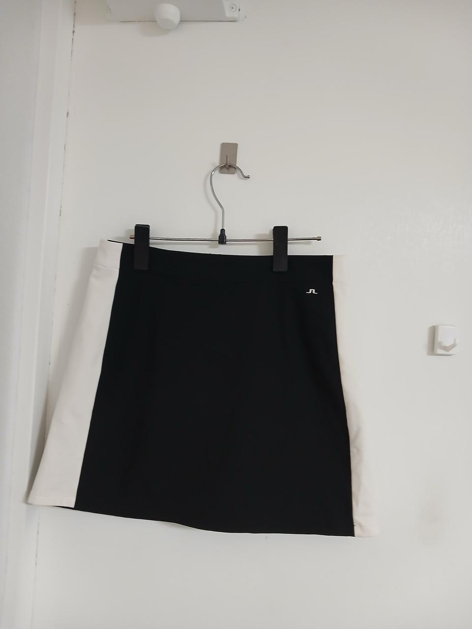 제이린드버그 양옆라인 스커트 55