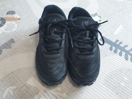 나이키 에어맥스 벌스 스니커즈 운동화   사이즈-255