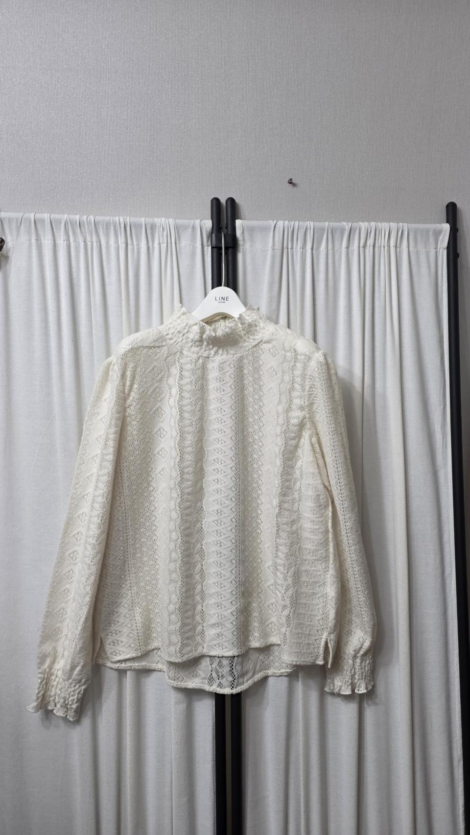 오조크 레이스 블라우스