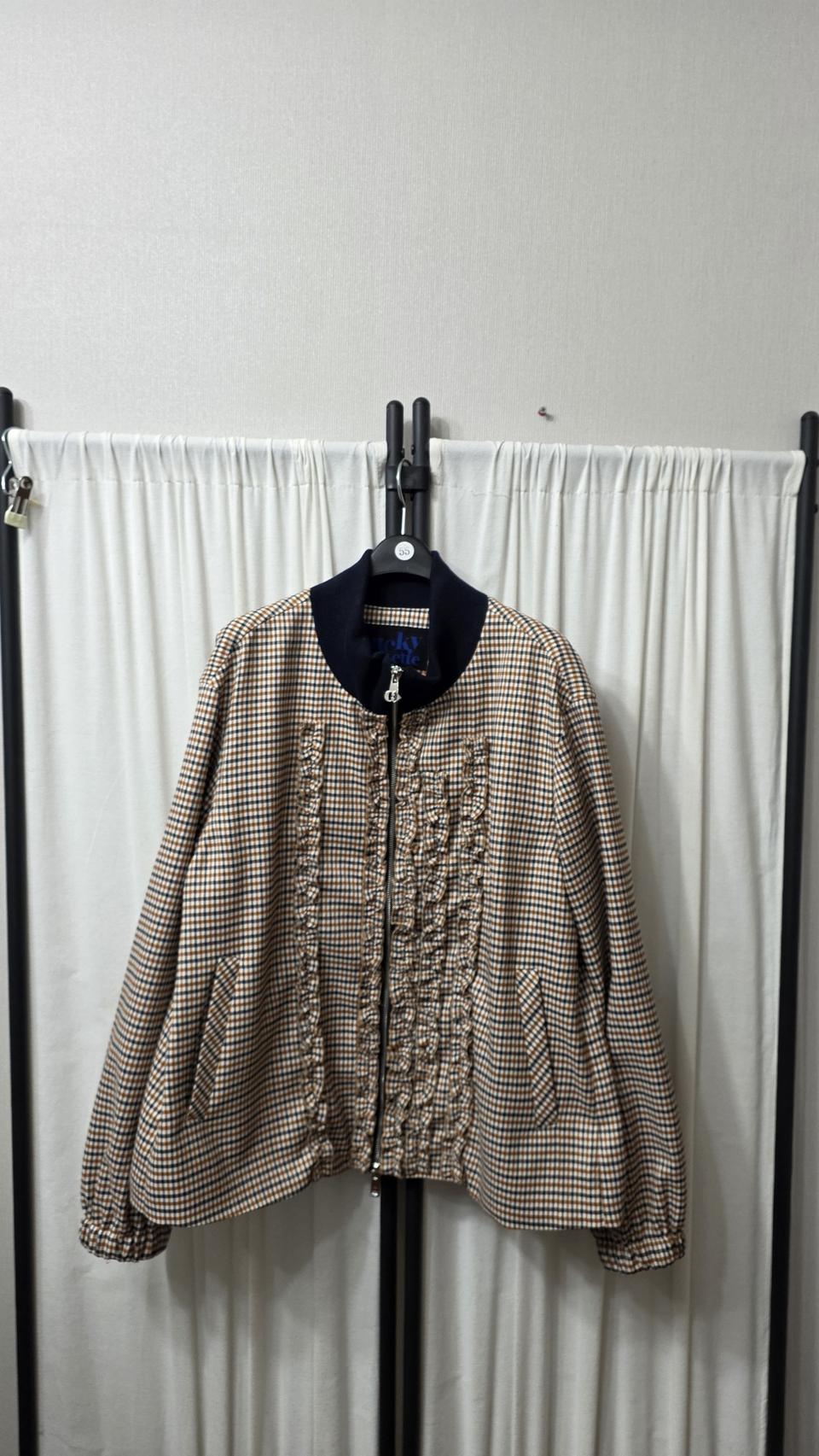 럭키슈에뜨 봄버 저켓