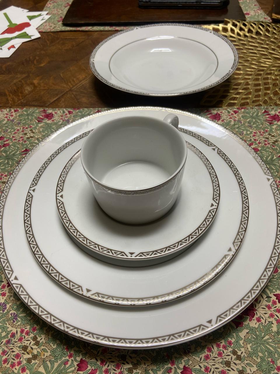 로얄 덜튼 플레티늄 디너셋트