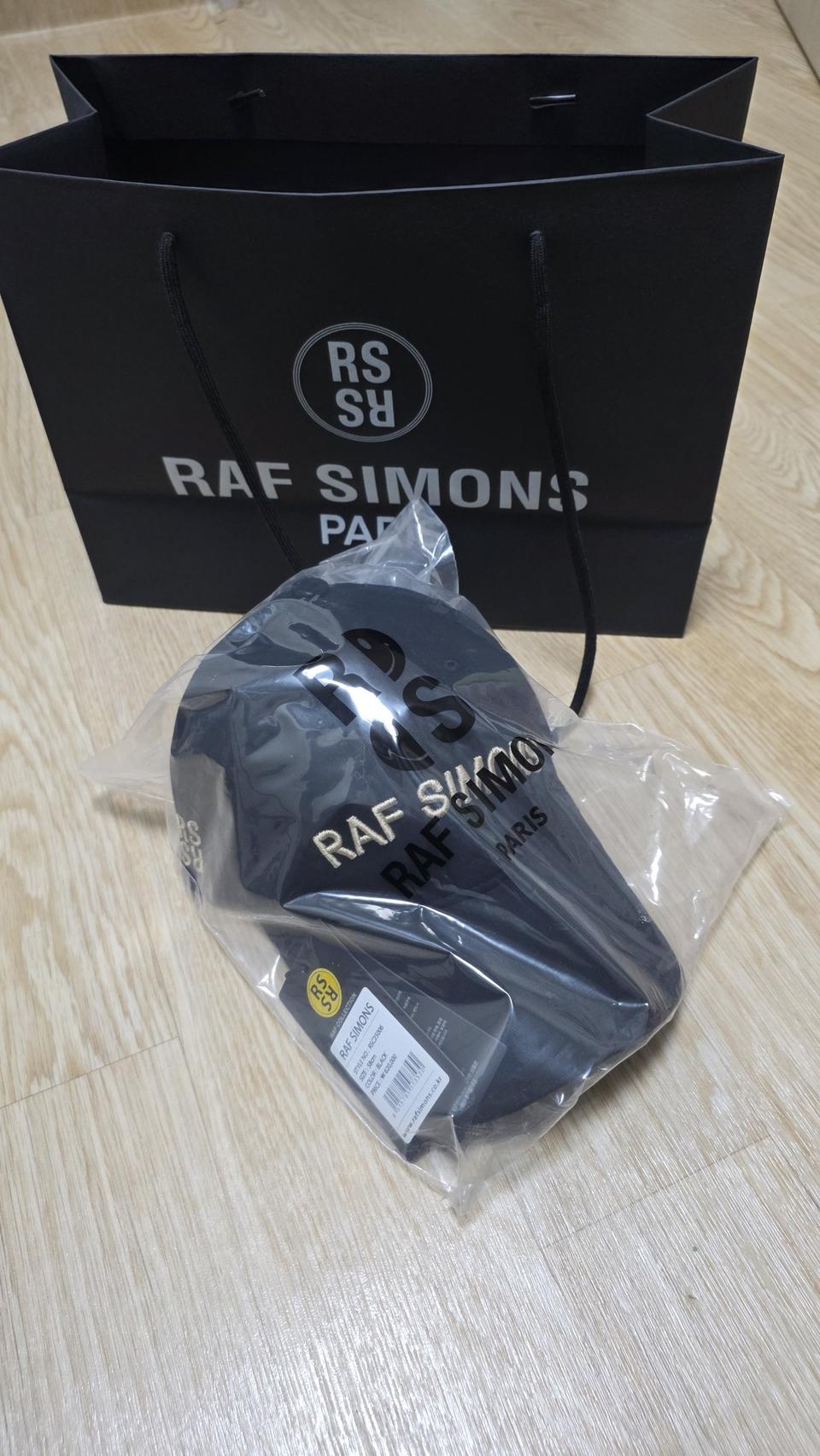 명품 모자 팝니다.