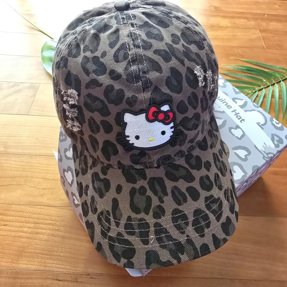 (새상품) 헬로키티 레오파드 캡모자