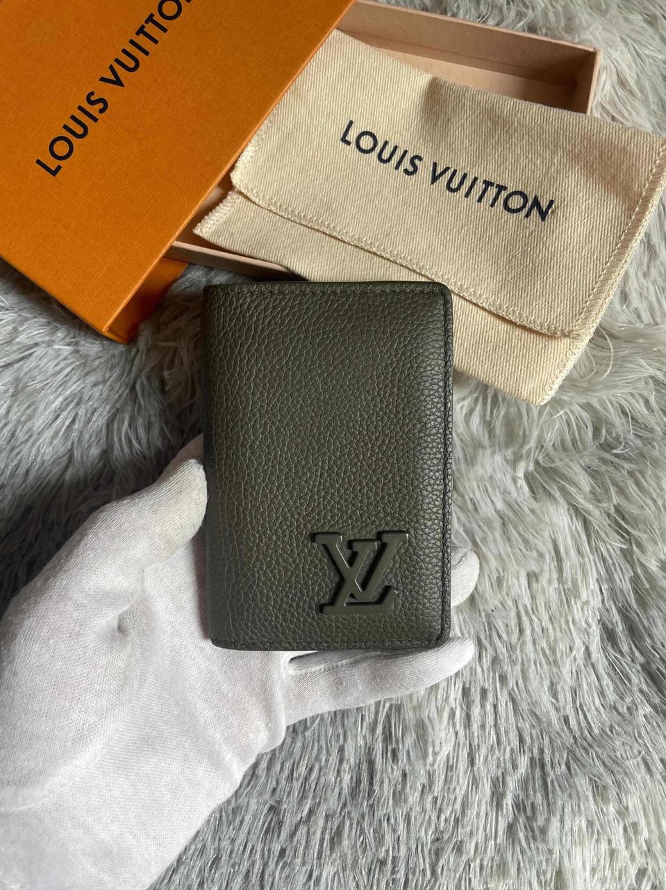 [정품/A급] 루이비통 에어로그램 오거나이저 카드지갑 카키