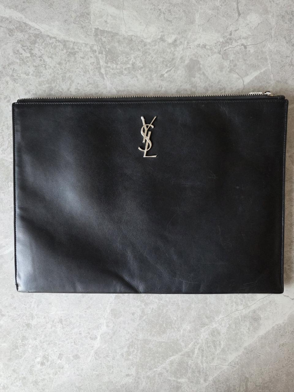 [정품] 생로랑 은장 로고 클러치백