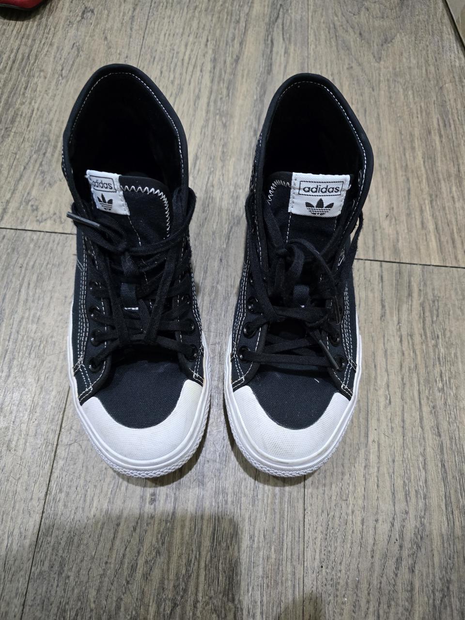 아디다스 ㅡ235