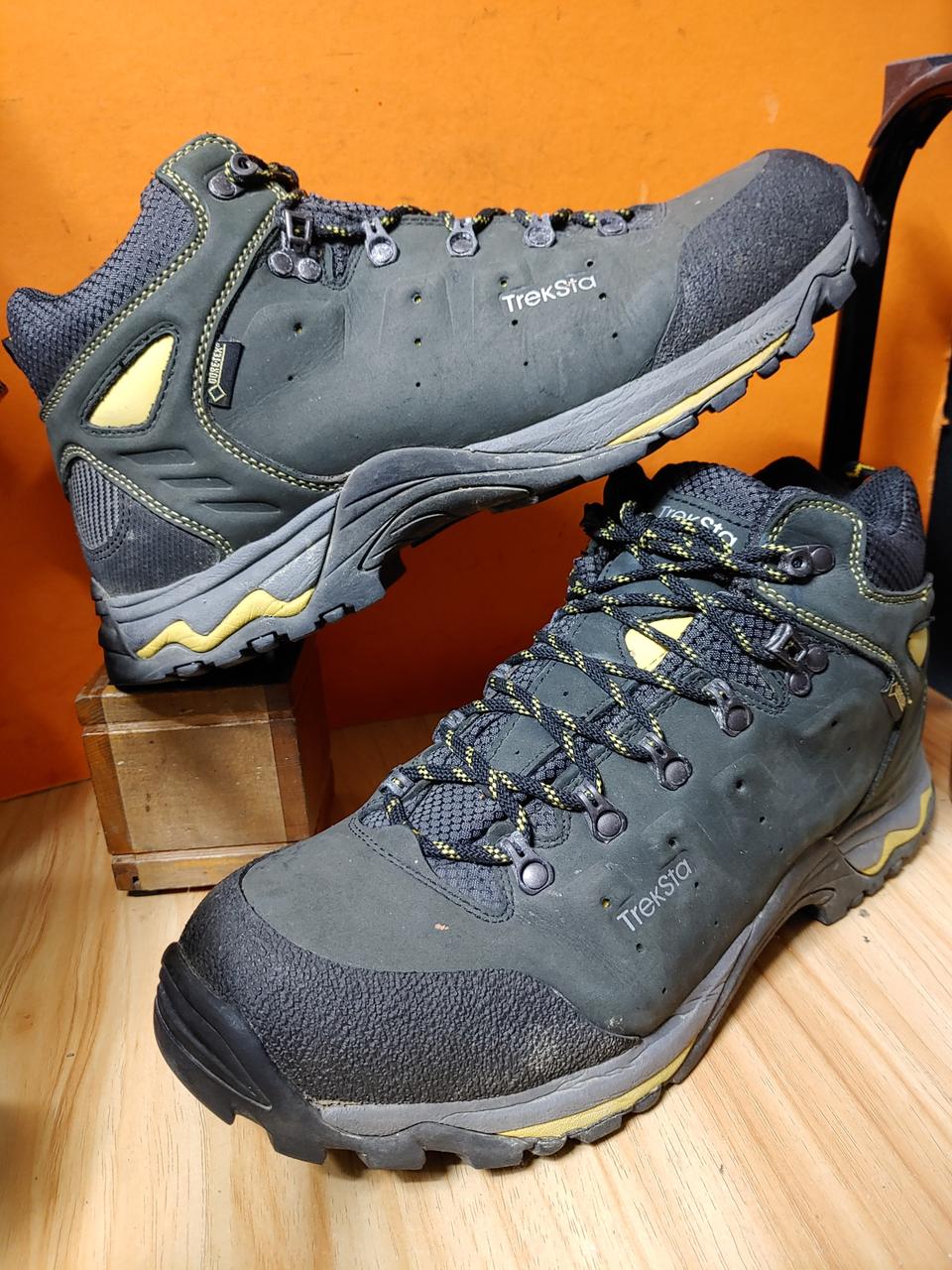 트렉스타 천연가죽 고어텍스 등산화(표기285 추천사이즈280)