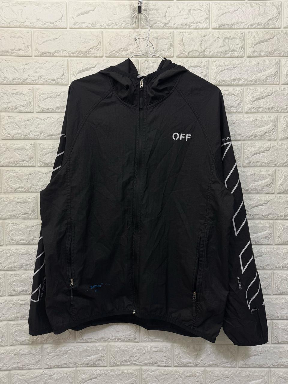오프화이트 바람막이 L