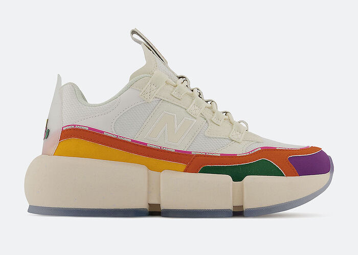 New Balance Vision Racer  240 팝니다