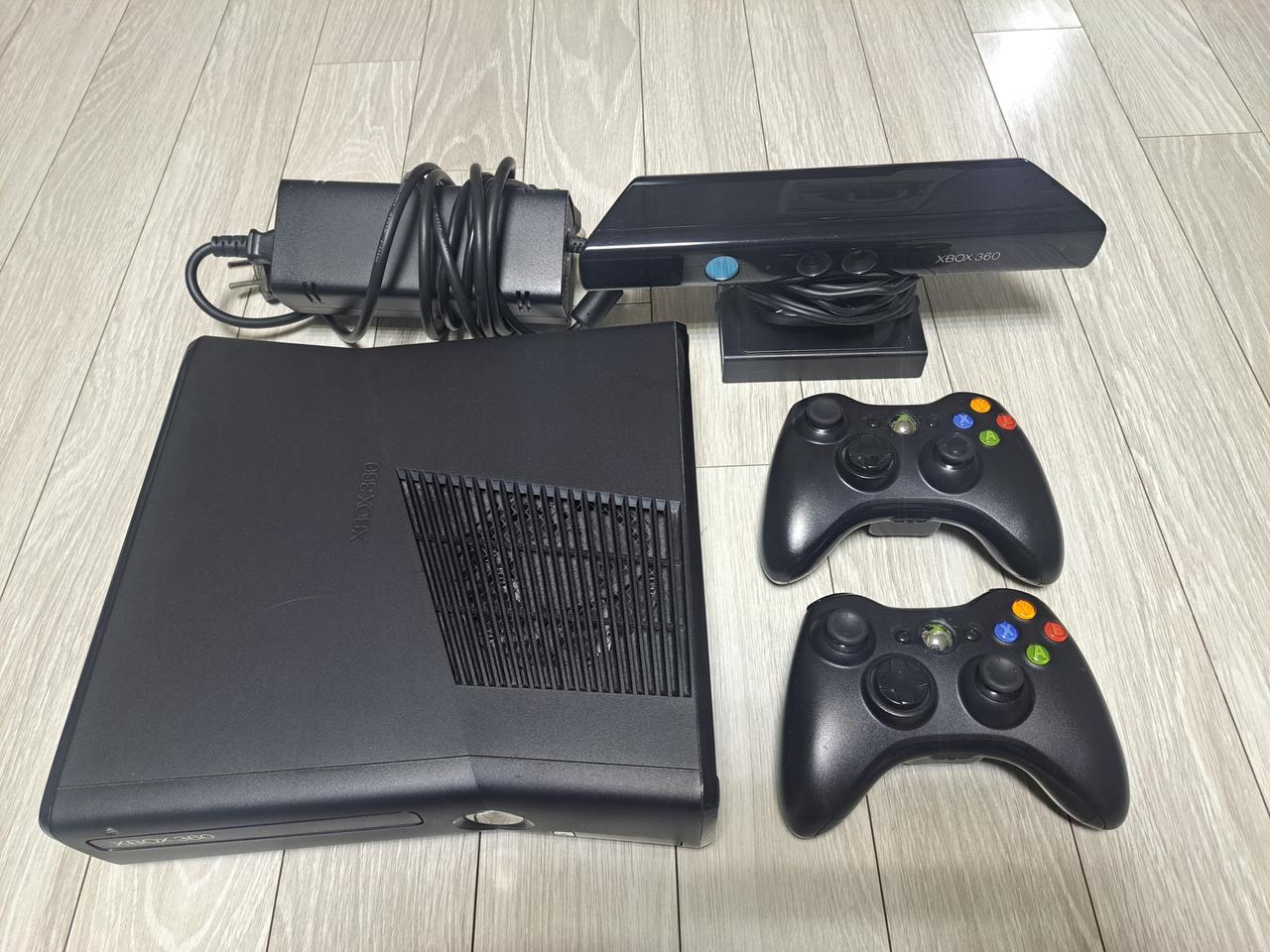 XBOX360S(엑스박스360S) 1TB 키넥트 오로라세팅