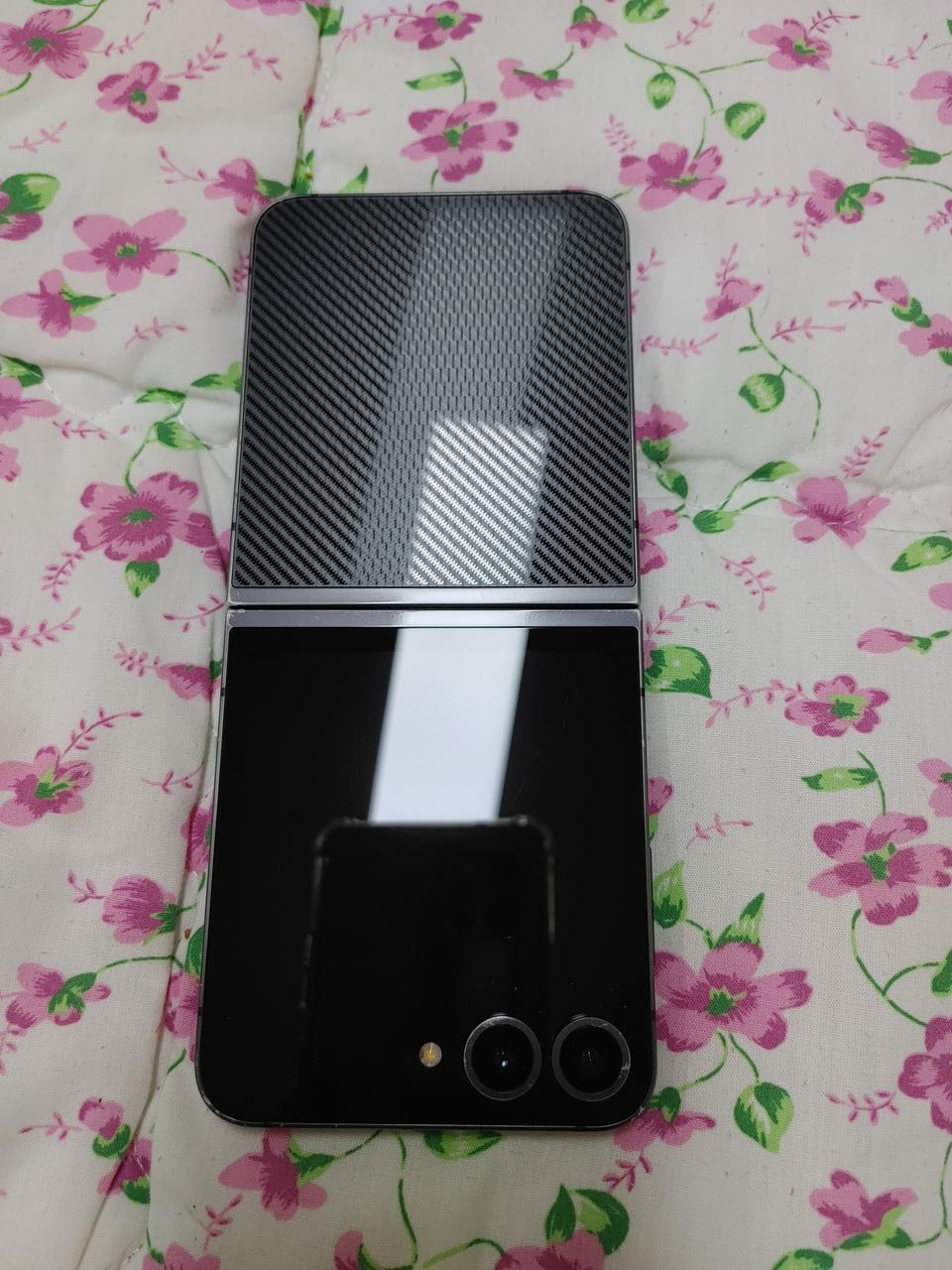 자급제 A급 ㅡ 갤럭시 Z플립6 256GB