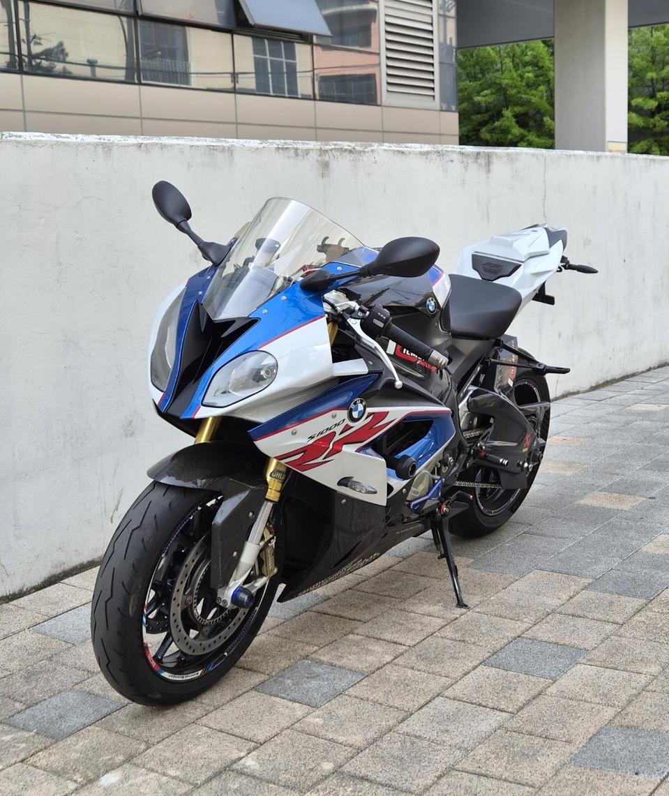 [사용검사,엔진수리완료] 2017 S1000RR 아크라풀배기 판매합니다.