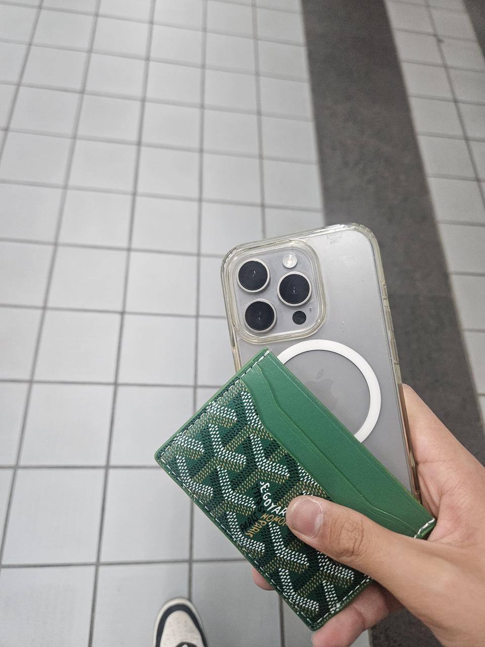 아이폰 15pro 티타늄