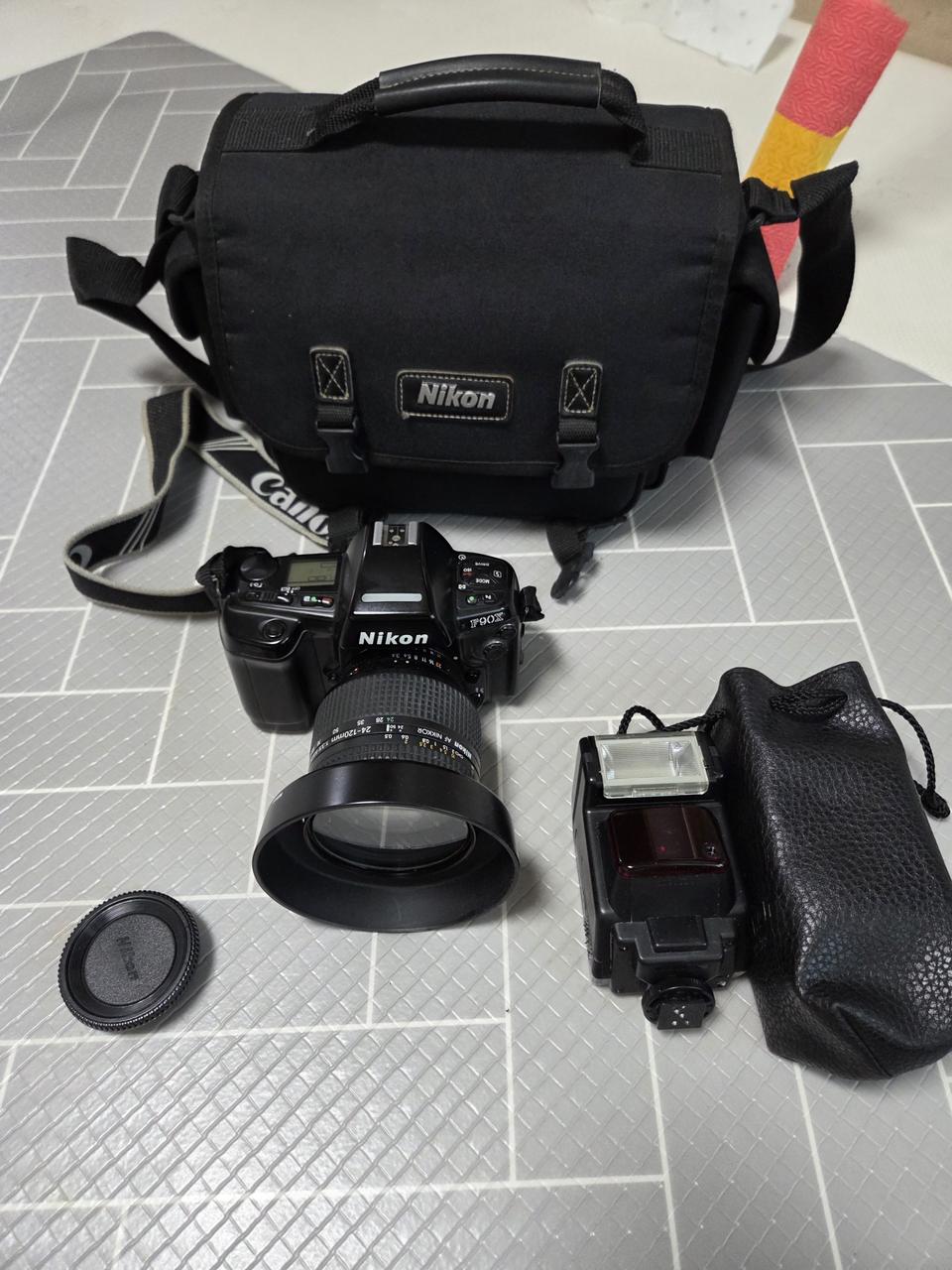 니콘필림카메라 F90X 25-120mm 줌렌즈