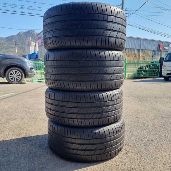 275 40 21 , 315 35 21 한국 벤투스 s1에보3 중고타이어