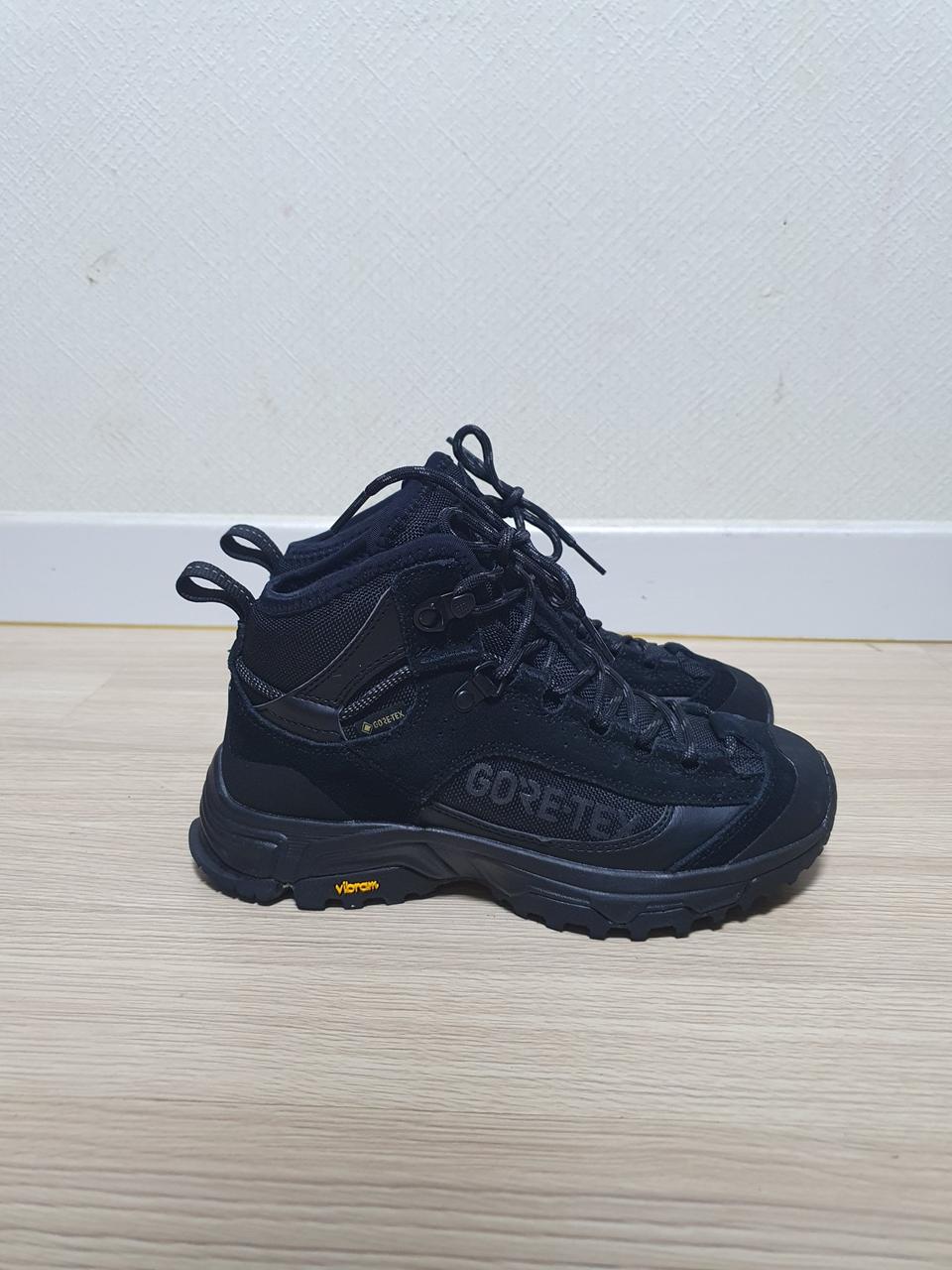 코오롱스포츠 고어텍스 등산화 225
