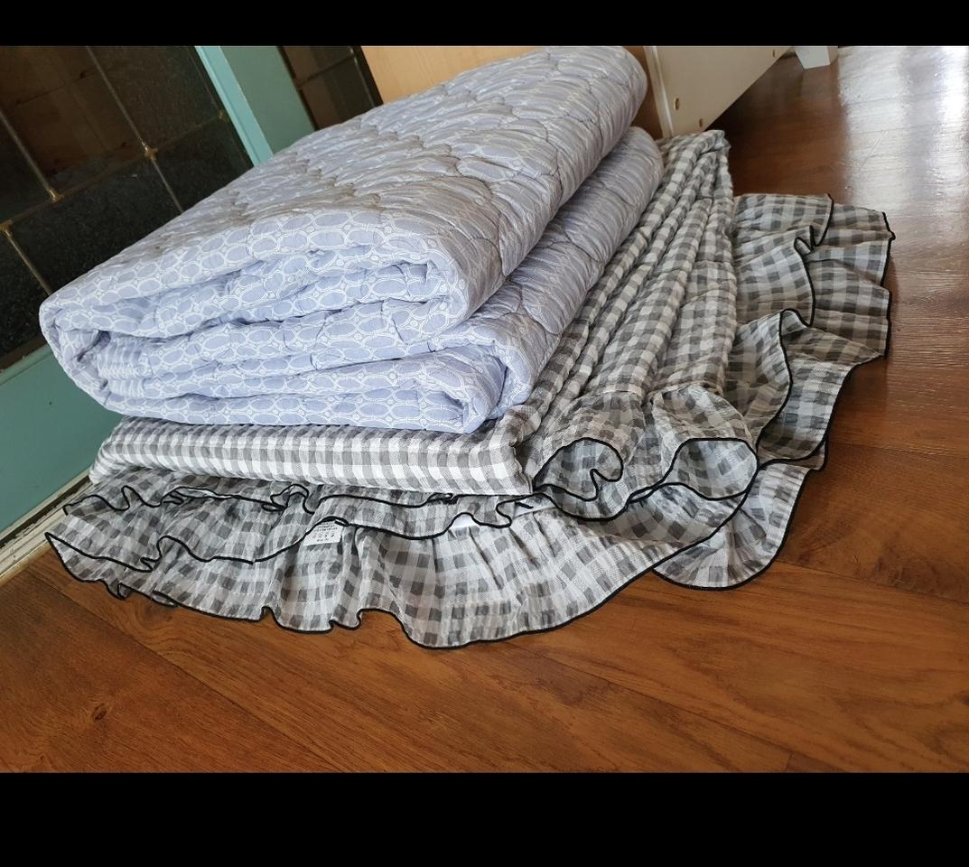 이불1개+패드1개 2가지 합 저렴하게 3만원 둘다 예쁘고 깔끔함