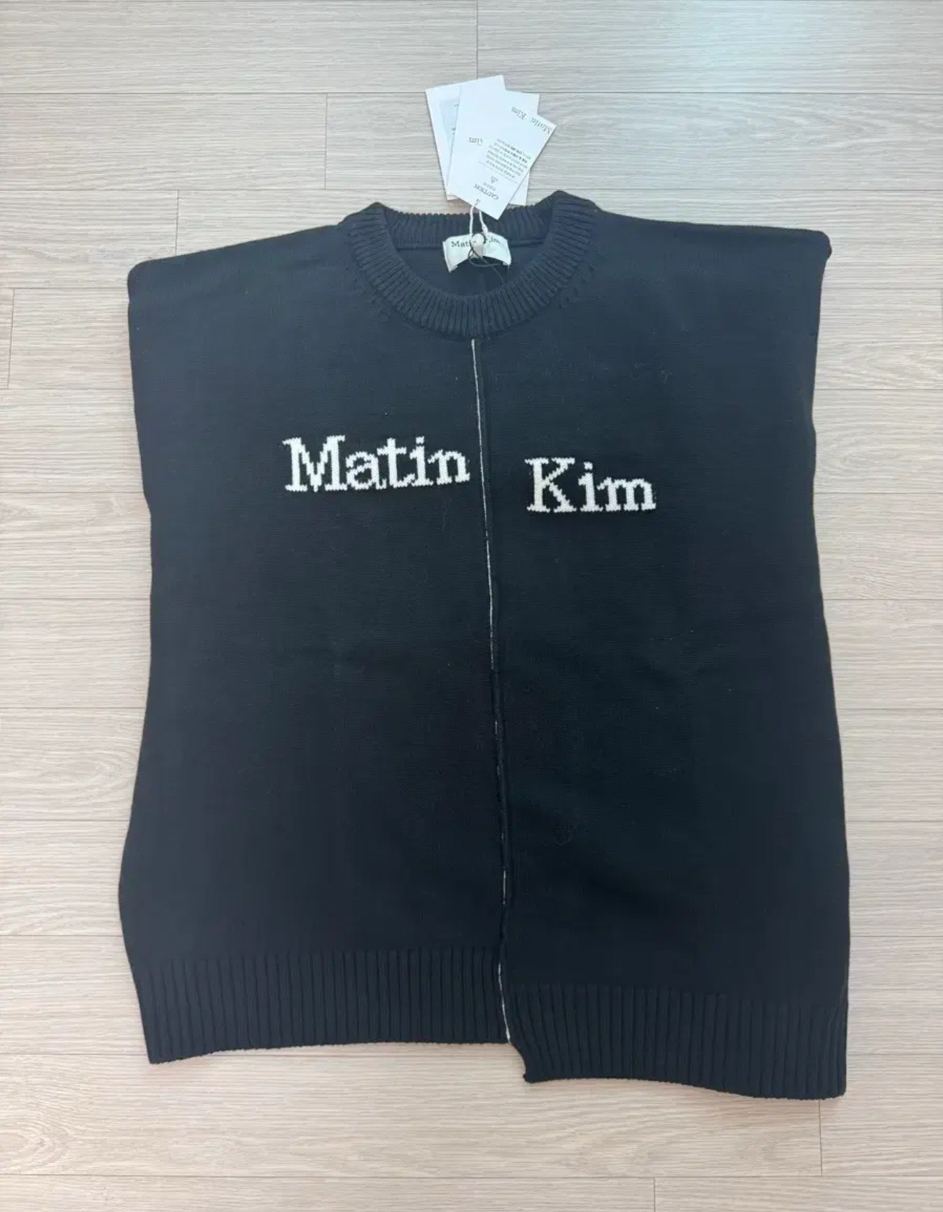 마뗑킴 어시메트릭 로고 니트 풀오버 블랙 XL 새상품