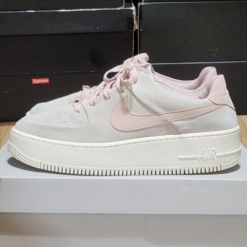 나이키 에어포스 270 세이지 로우
