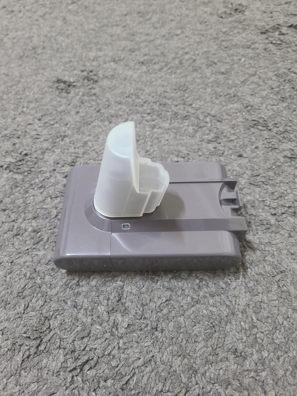 다이슨 V6 무선청소기 호환용 대용량 배터리 (새상품)(6500mah)