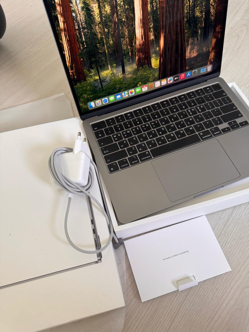 맥북에어 M3 13인치 스그색상 16메모리 256GB SS급