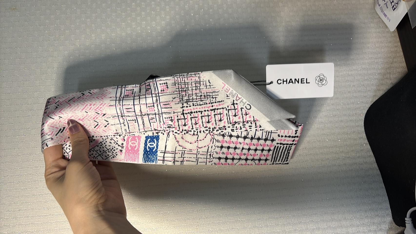 샤넬 방도 스카프