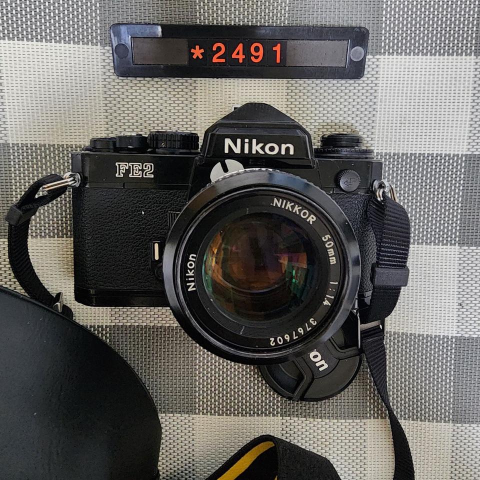 니콘 FE 2 필름카메라 1.4렌즈 케이스포함