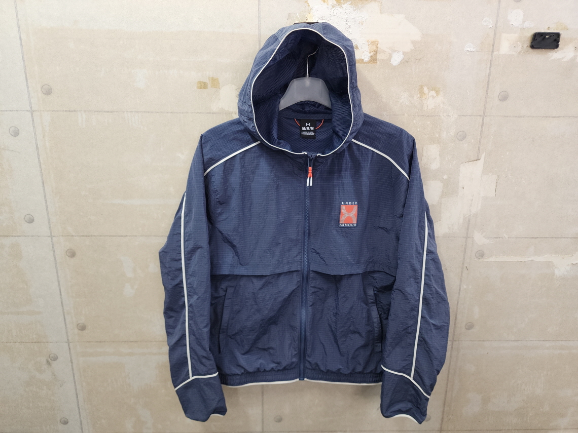 (M)언더아머 정품 남성 UA 러닝 바람막이/95size/상태우수 