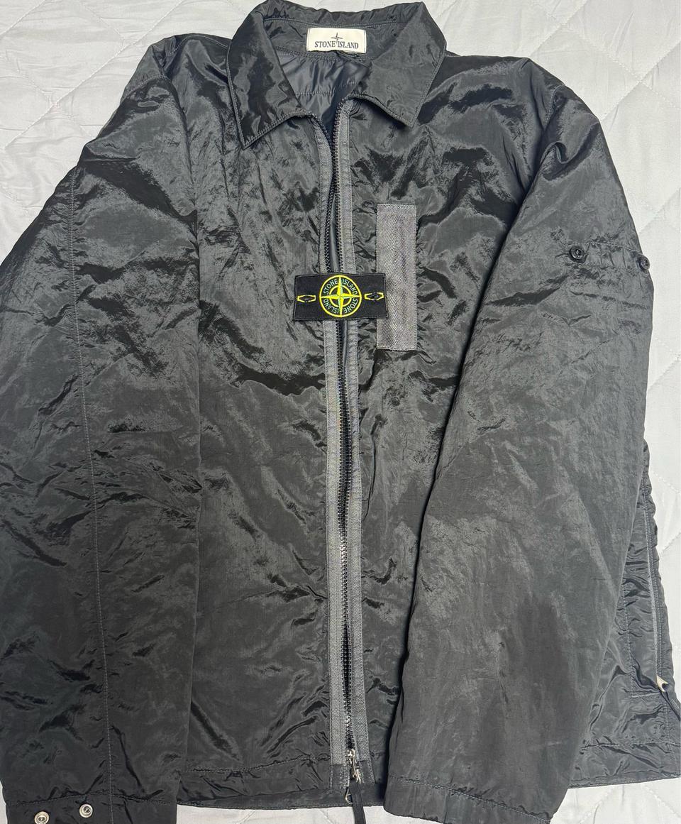 [L]22FW 스톤아일랜드 나일론 메탈 바람막이 프리마로프트 자켓