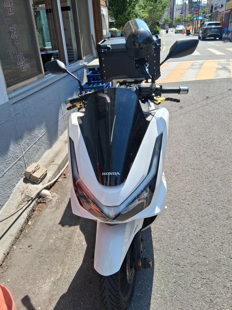 pcx125 25년식 판매합니다~!!