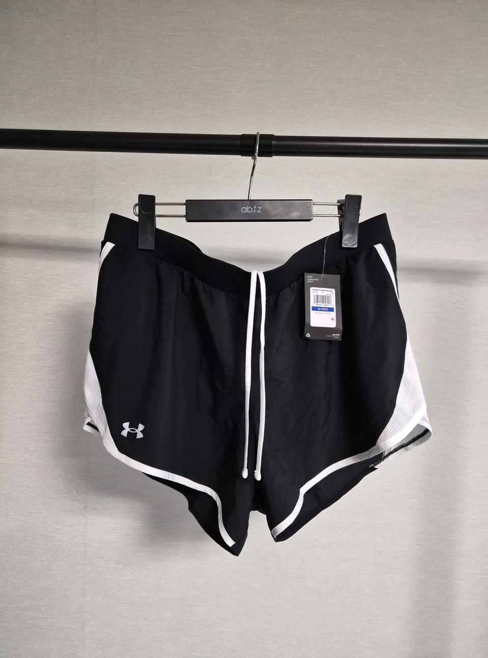 택새옷 언더아머 러닝 쇼츠 XL 블랙